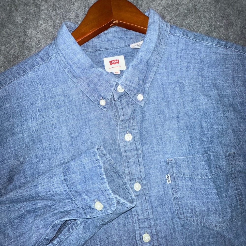 Levis Button Down Shirt Mens XXL Blue Chambray Cotton Long Sleeve Pocket Casual